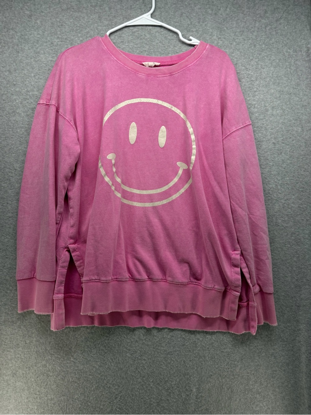 easel Pink Metallic Smile Graphic Pullover Sweatshirt